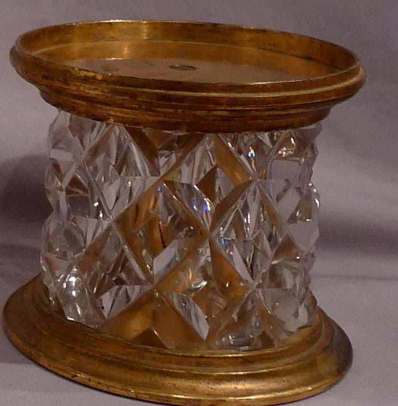 Antique glass and gilt bronze centrepiece.