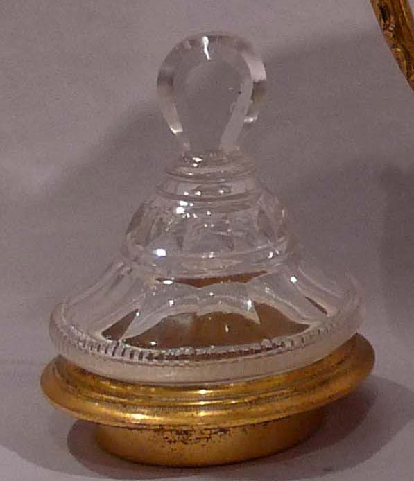 Antique glass and gilt bronze centrepiece.