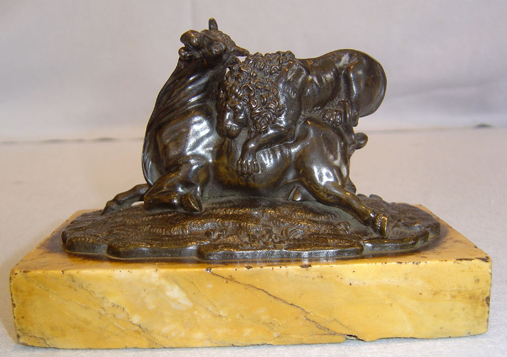 Italian antique bronze of Lion attacking a bull after Antonio Susini