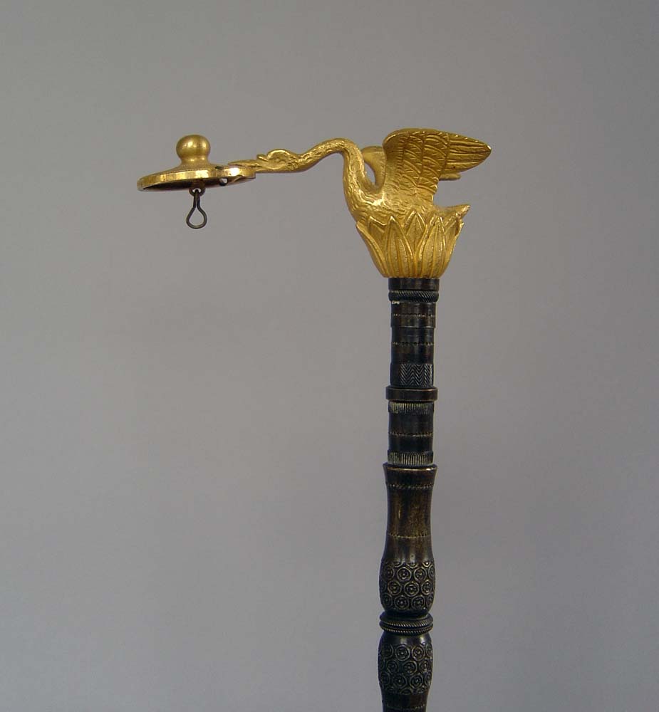 Antique Grand Tour bronze and ormolu stand in patinated bronze and ormolu.