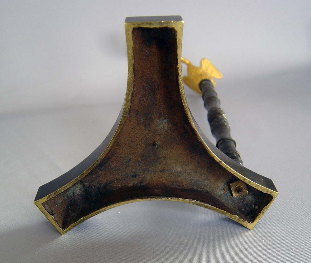 Antique Grand Tour bronze and ormolu stand in patinated bronze and ormolu.