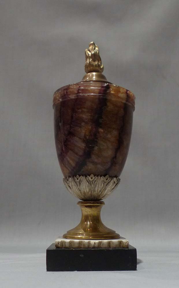 Blue John urns, ormolu mounted, antique 18th century.