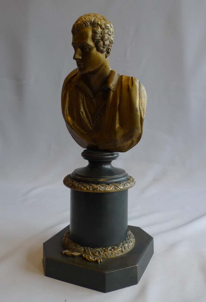 Lord Byron antique bust in bronze.