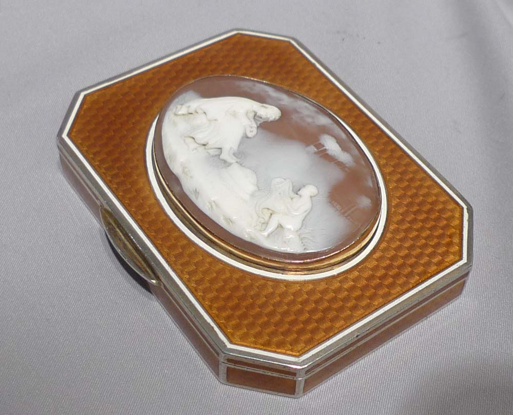 Silver and guilloche enamel snuff box with fine neo-classical cameo.