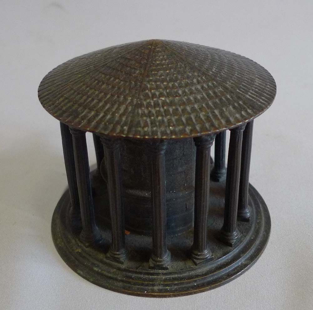 Antique Grand Tour Italian model of the Temple of Hercules in patinated bronze.