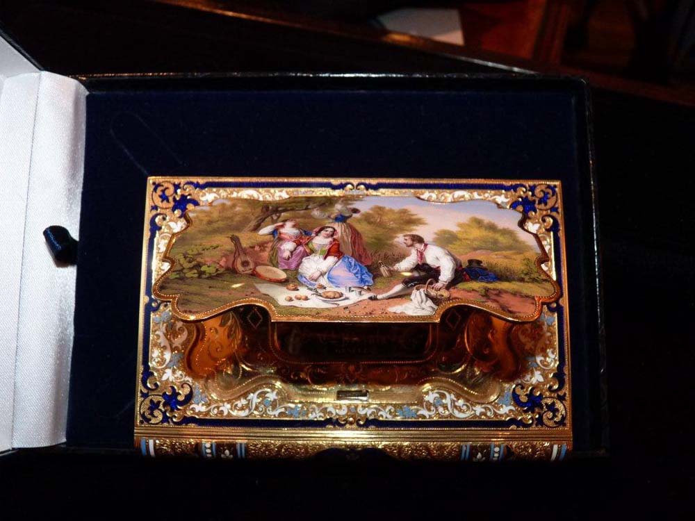 Gold and enamel Aide memoire with watch and propelling pencil
