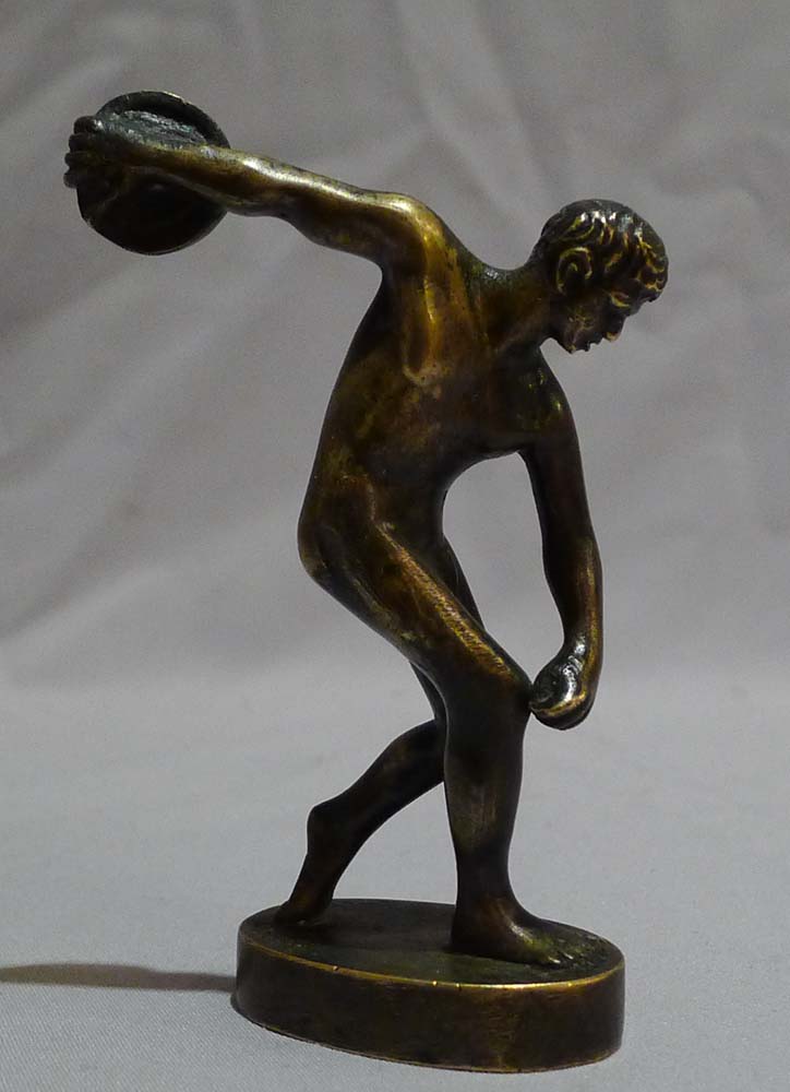 Antique Grand Tour bronze of the discus thrower.