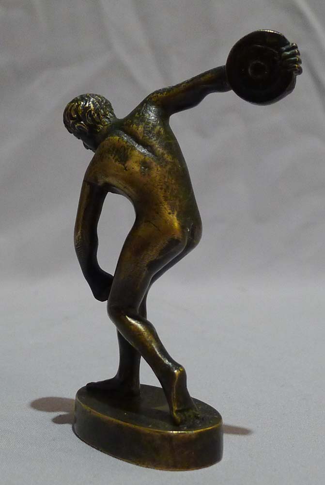 Antique Grand Tour bronze of the discus thrower.