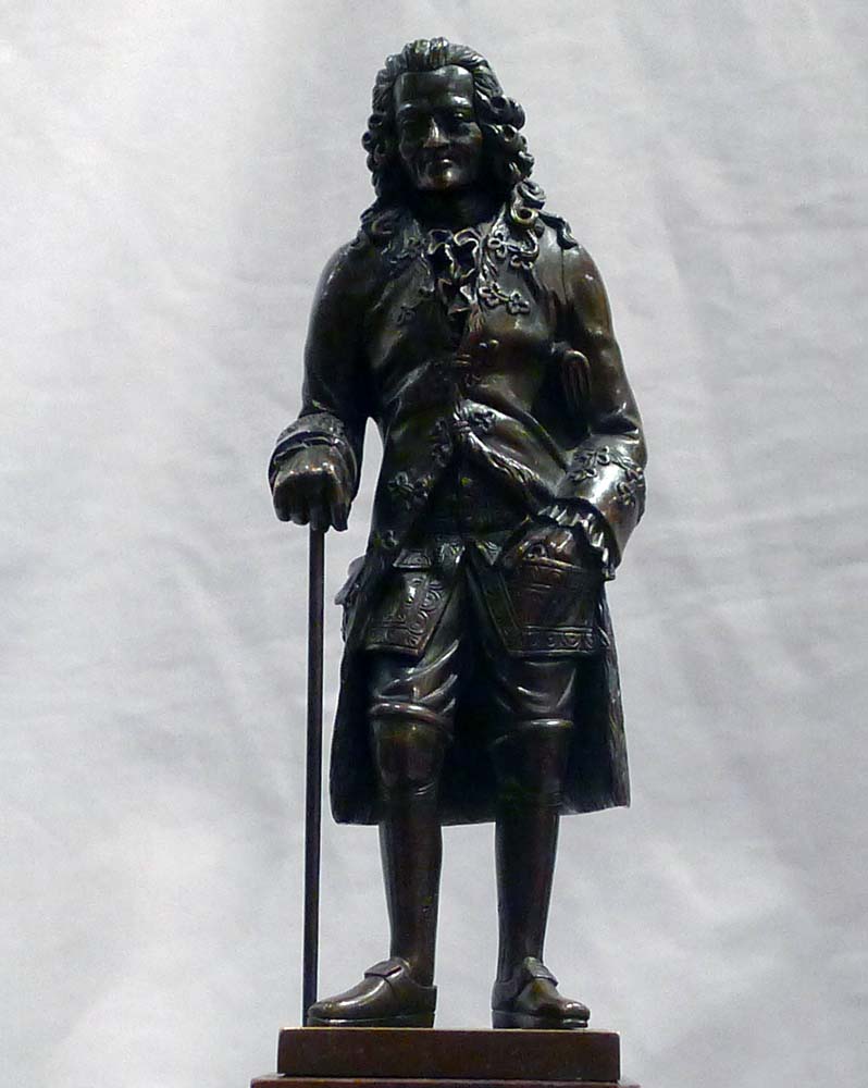 Antique pair of unusually fine bronzes of Rousseau and Voltaire