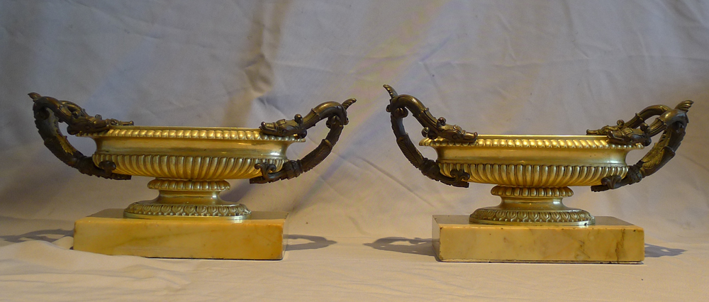 Antique Italian Grand Tour pair of patinated and gilt bronze tazza set on a Sienna marble base.