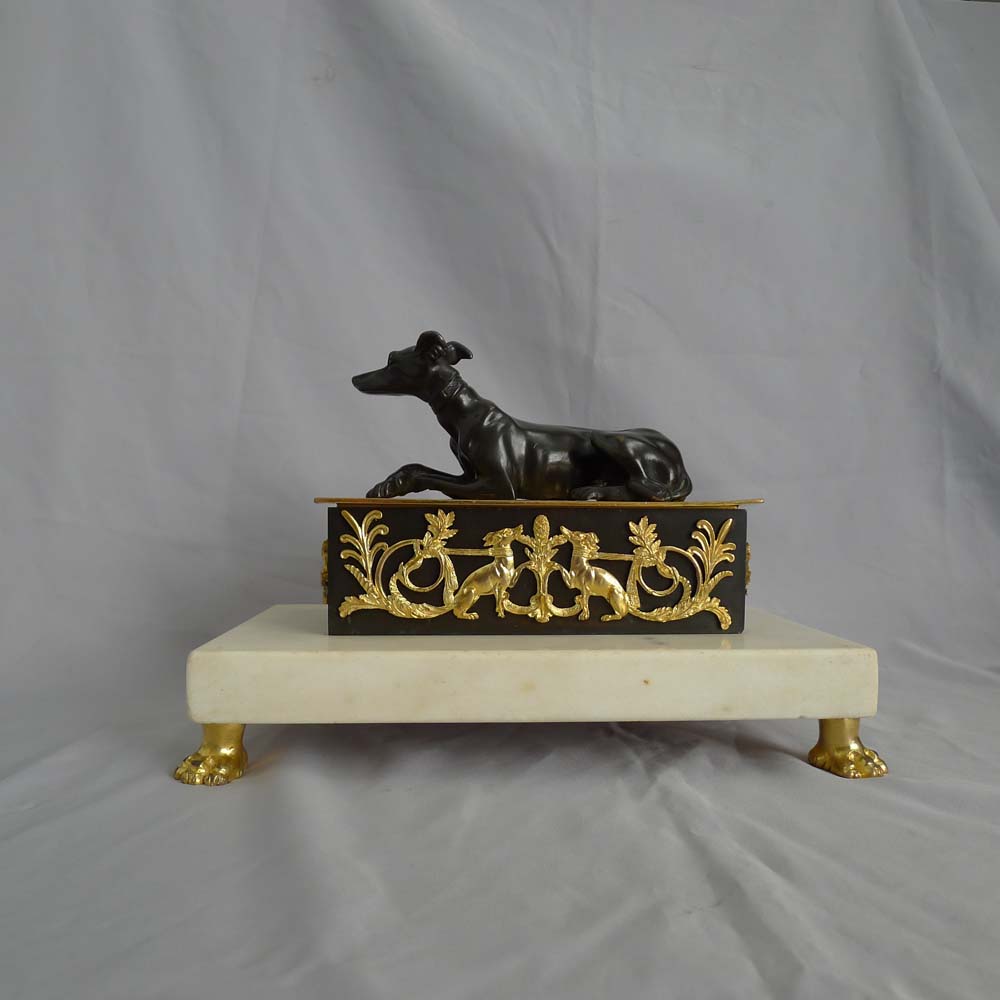 Antique English Regency Ecrier with greyhound in white marble and patinated and gilt bronze.