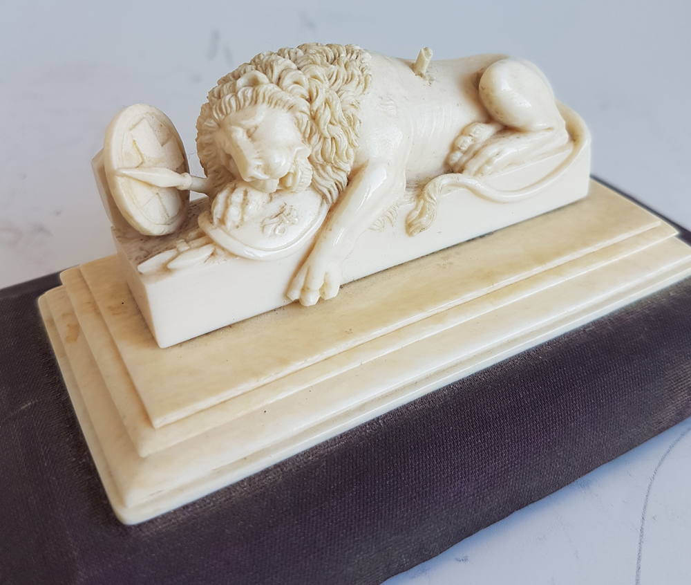 Grand Tour antique ivory carving of the Swiss lion of Lucerne