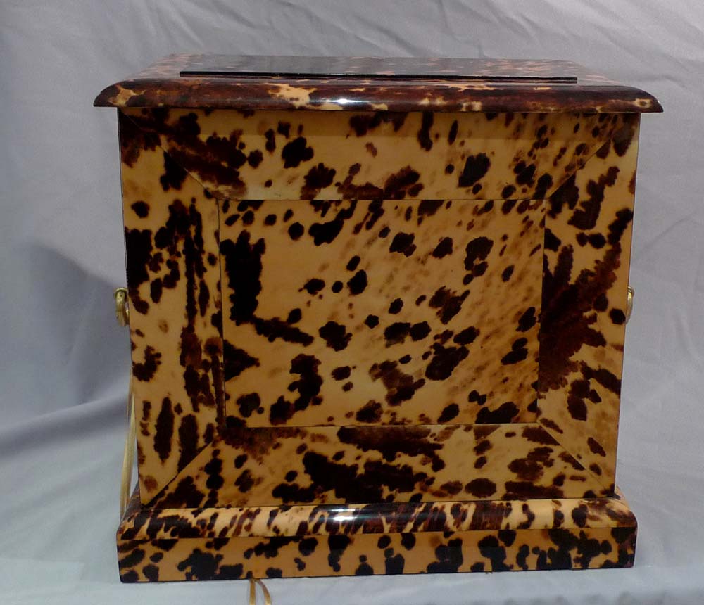 Blond tortoiseshell table cabinet with gilt bronze mounts for correspondence.