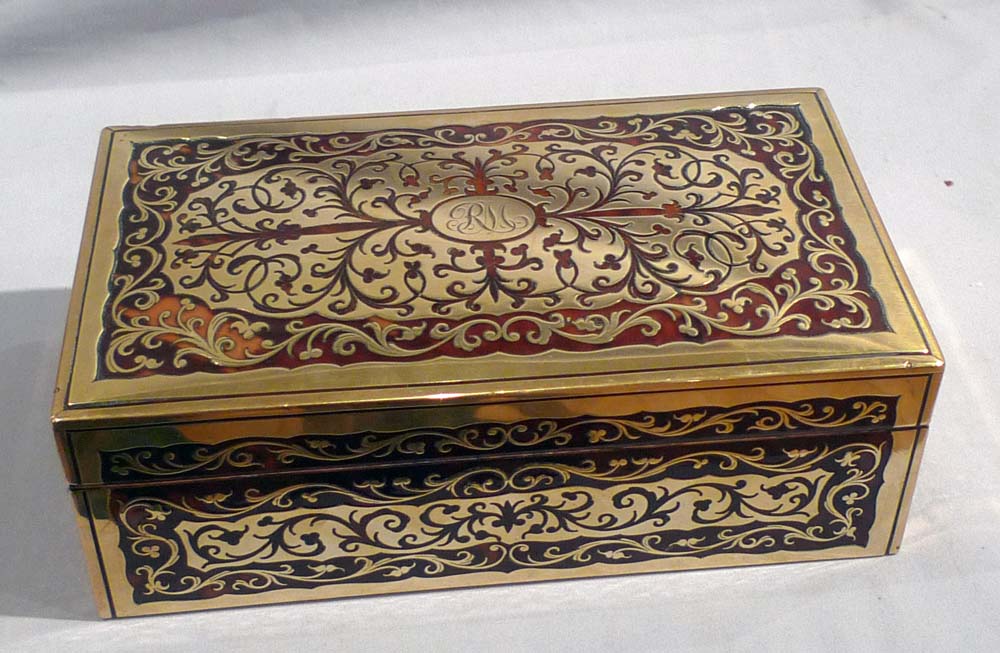 English Victorian rosewood and Boulle decorated box lined for cigars.