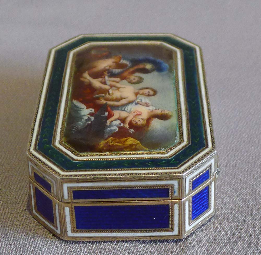 Antique silver gilt and enamel snuff box with outstanding painting and guilloche enamel decoration.