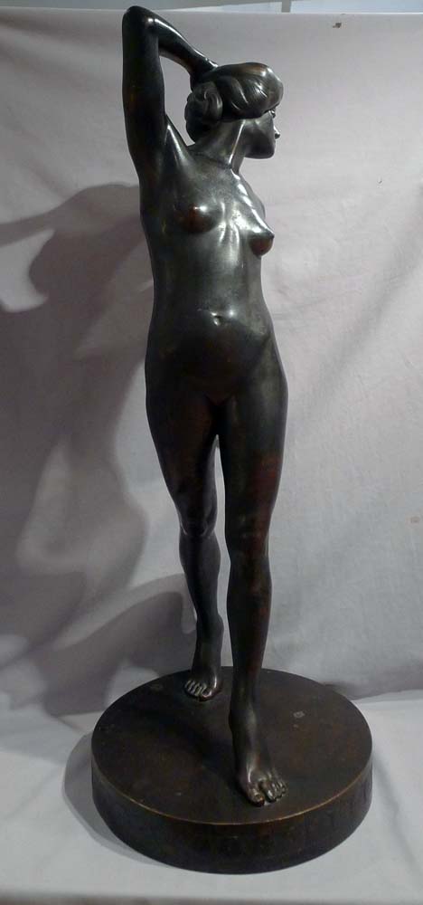 Fabulous early 20th century bronze of naked woman signed G.Schliepstein.