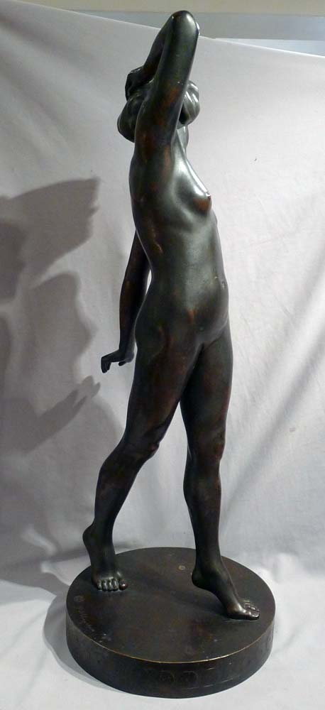 Fabulous early 20th century bronze of naked woman signed G.Schliepstein.
