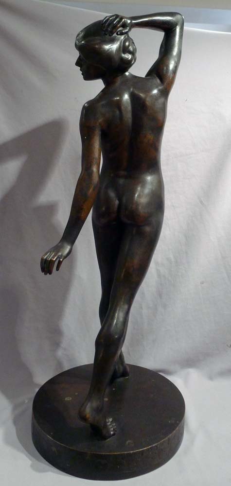 Fabulous early 20th century bronze of naked woman signed G.Schliepstein.