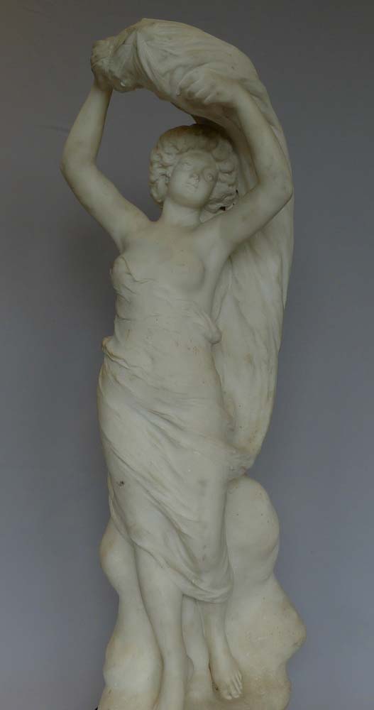 Marble sculpture Art Nouveau Italian antique of Beatrice signed Gazzeri.