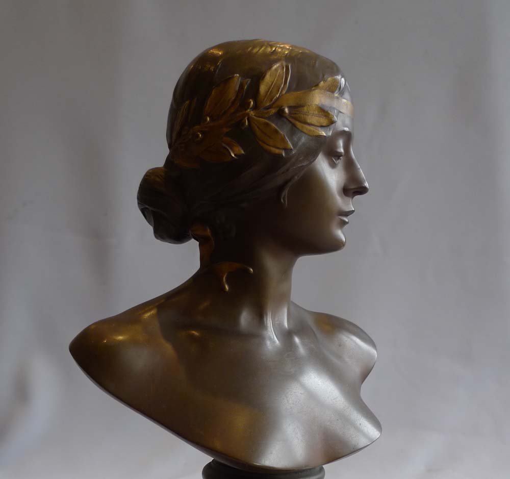 Antique Art Noveau bronze bust,  L'Histoire by Georges Bareau and F. Barbedienne foundry