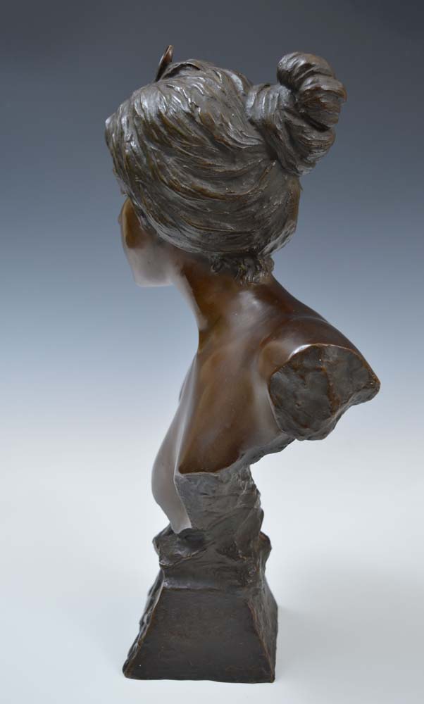 A fine bronze by Emmanuel  Villanis of Diane.