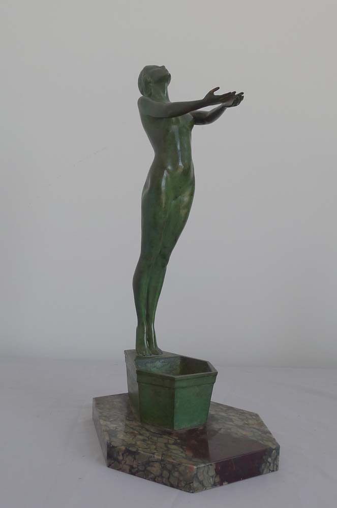 Fine Art Deco bronze nude on shaped marble base.
