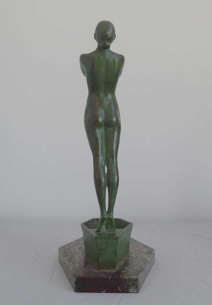 Fine Art Deco bronze nude on shaped marble base.