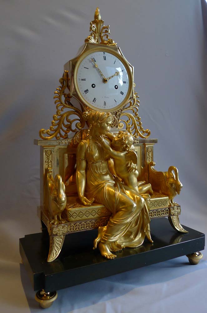 Fine French Directoire or Empire period ormolu clock of Venus and Cupid attributed to Claude Galle.