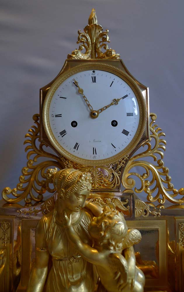 Fine French Directoire or Empire period ormolu clock of Venus and Cupid attributed to Claude Galle.