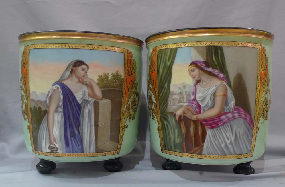 Paris porcelain jardinieres in 