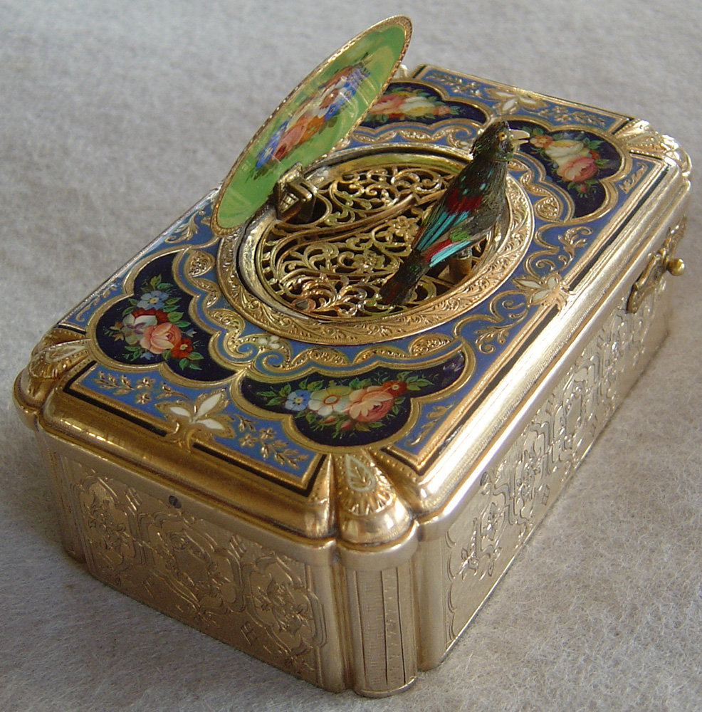 Antique Swiss Ch. Bruguier fusee singing bird box No.189 in silver gilt & enamel case.