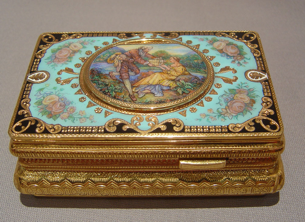 Singing bird automaton musical box in gilt bronze and enamel.
