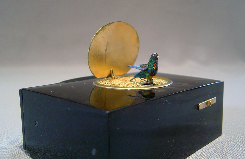 Bontems No 11 silver gilt and tortoiseshell singing bird box.