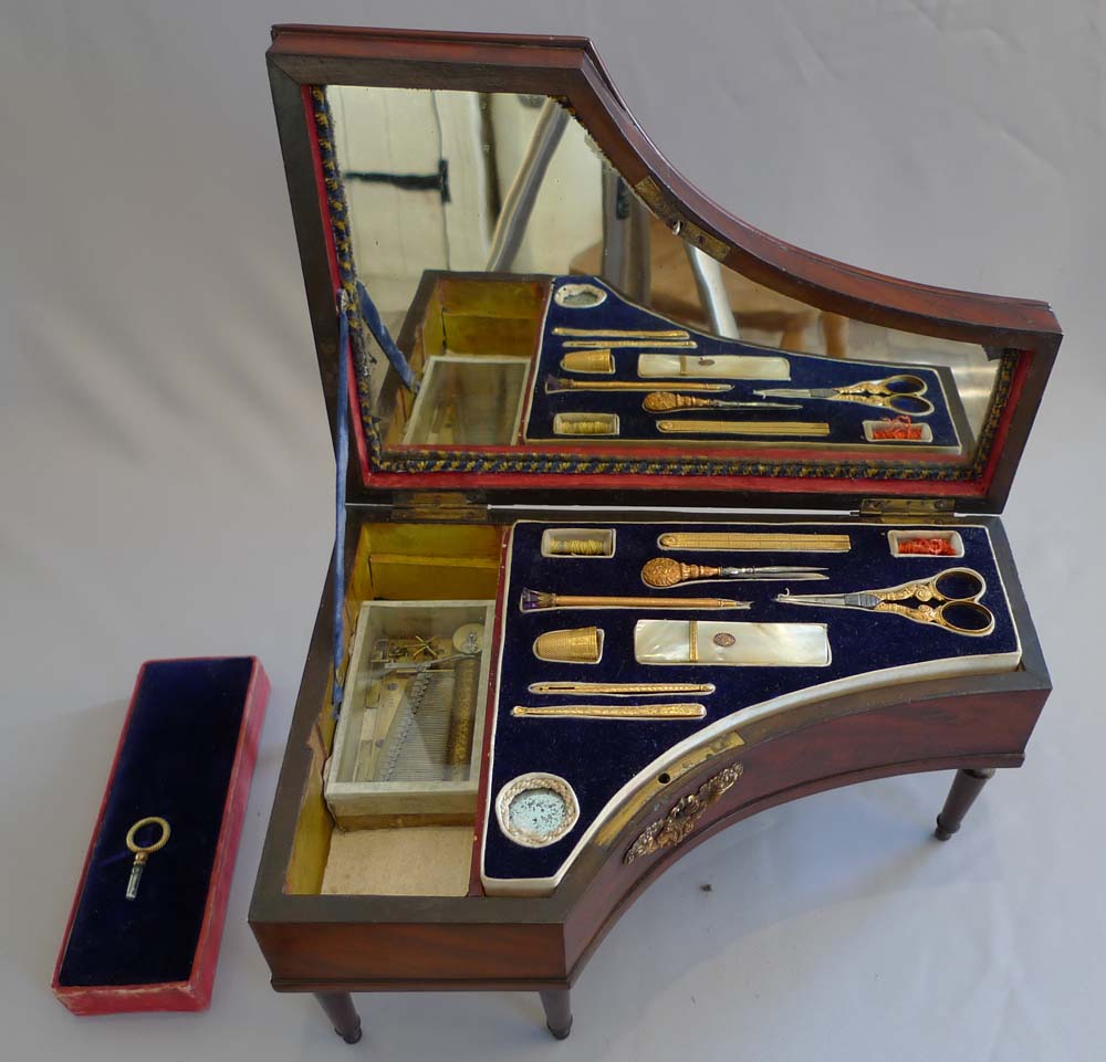 Palais royal musical box and necessaire in form of grand piano.