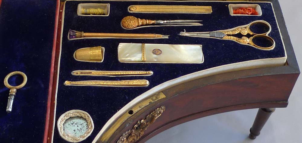 Palais royal musical box and necessaire in form of grand piano.