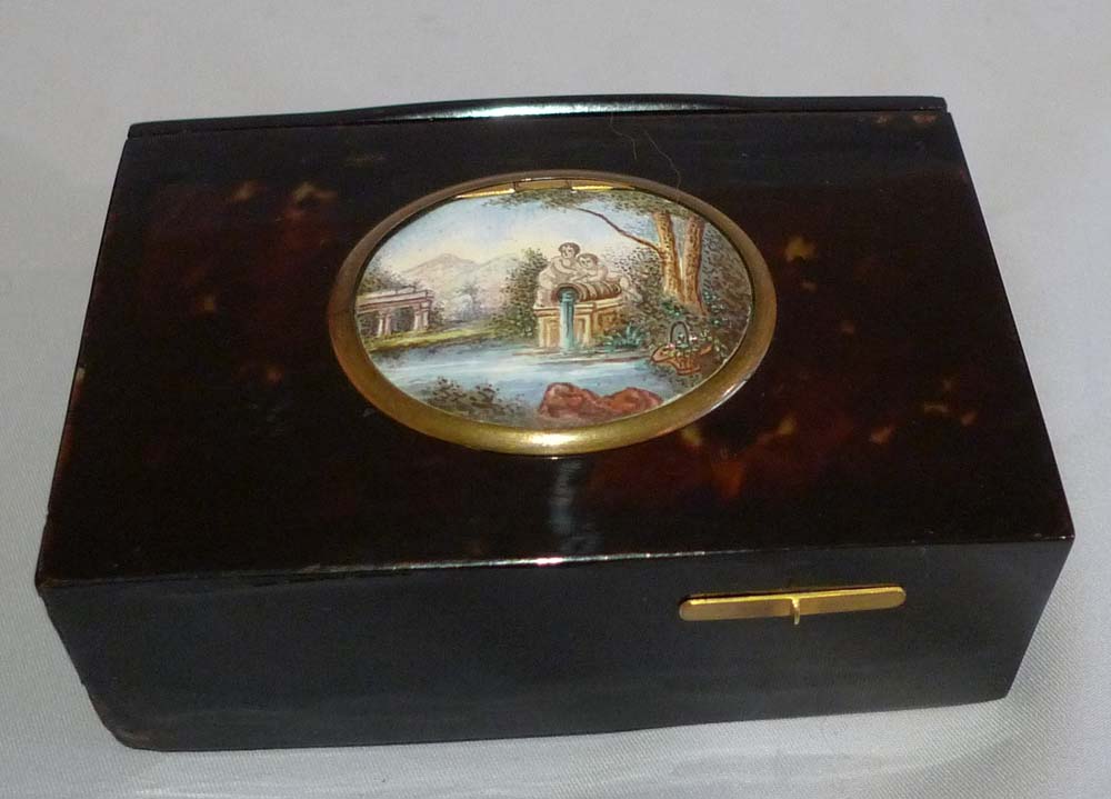 Antique singing bird box in tortoiseshell, silver gilt and enamel by Bontems.