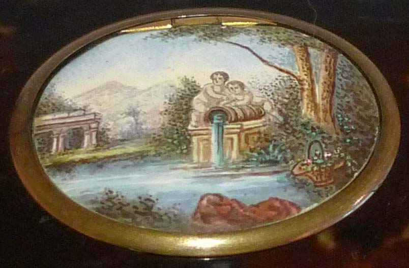 Antique singing bird box in tortoiseshell, silver gilt and enamel by Bontems.