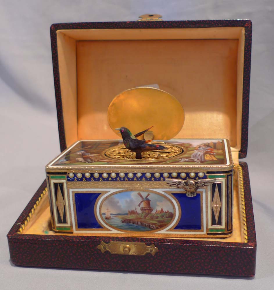 Singing bird box in silver and hand painted enamel, Griesbaum No 7 in original case.