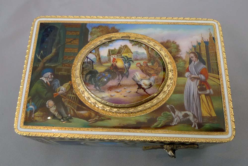 Singing bird box in silver and hand painted enamel, Griesbaum No 7 in original case.
