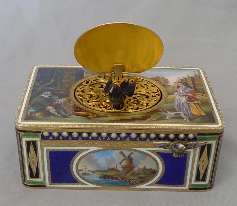 Singing bird box in silver and hand painted enamel, Griesbaum No 7 in original case.