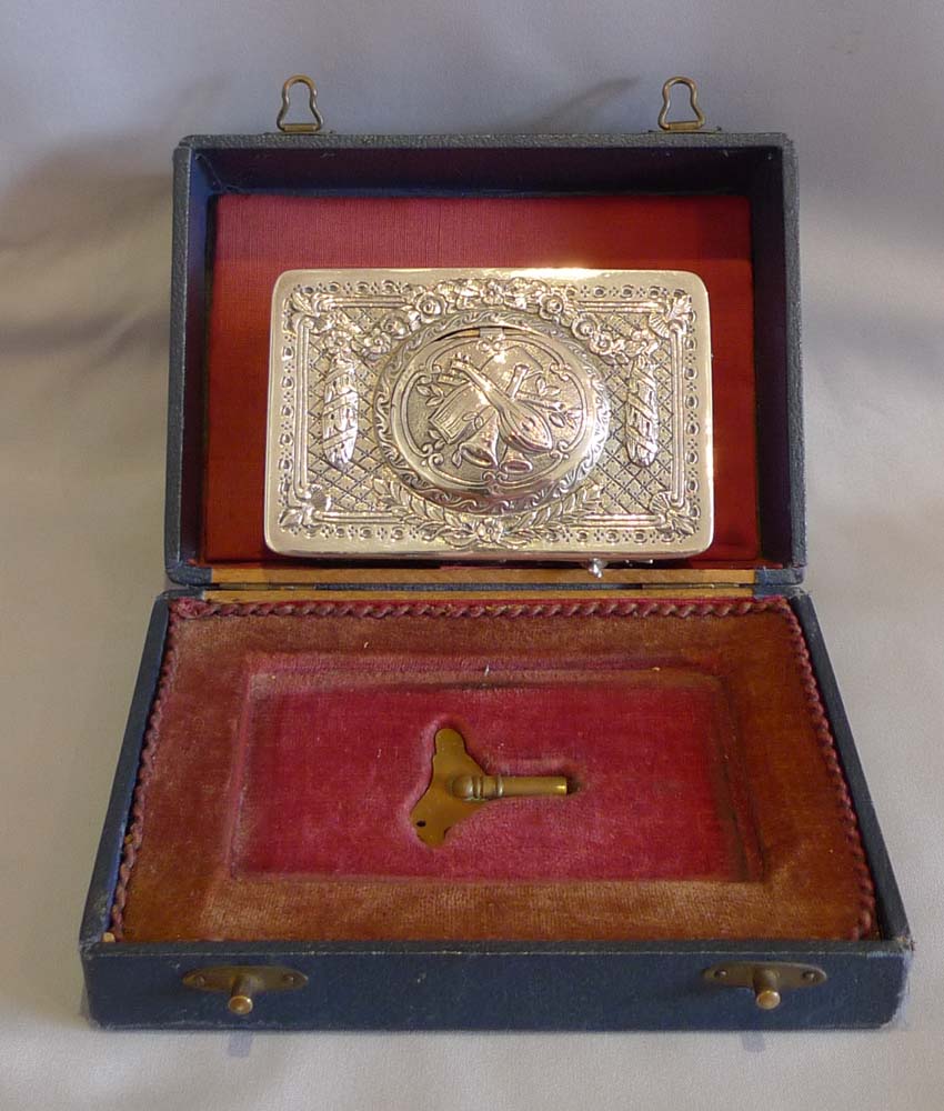Singing bird box by Griesbaum in fitted case with original key.