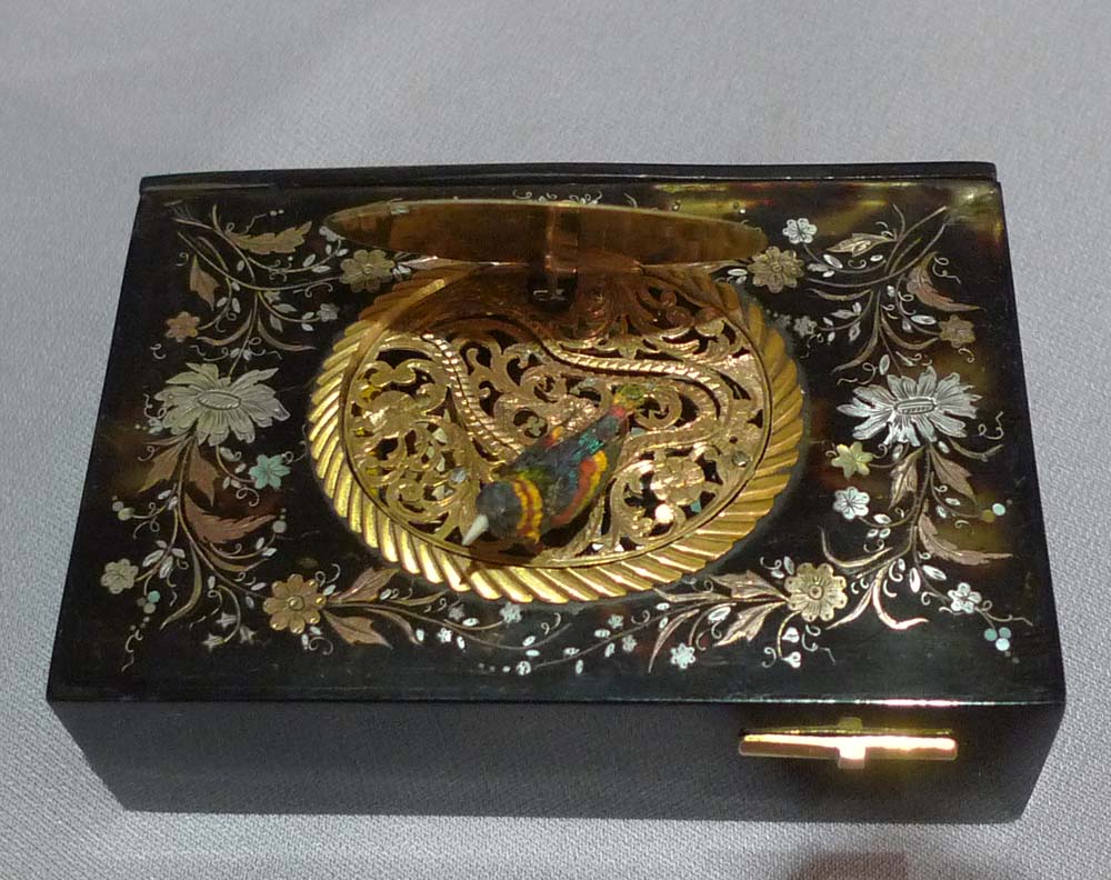 Antique Bontems singing bird box in Tortoiseshell with piquet work in shell, gold and silver.