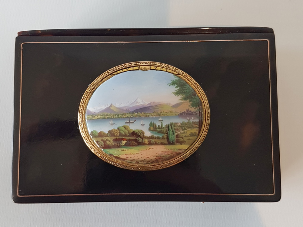 Singing Bird Box by Rochat, in Tortoiseshell, Gold and Enamel